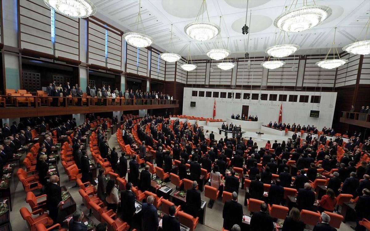 Γιατί ζητά πρόωρες εκλογές η τουρκική αντιπολίτευση