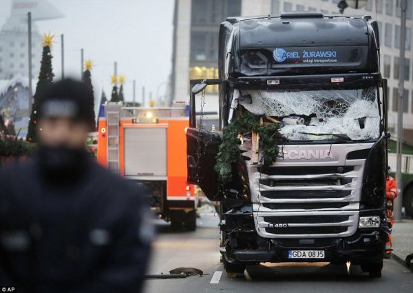 Δεν είναι ένοχος ο συλληφθείς στο Βερολίνο-Ο δράστης παραμένει ασύλληπτος