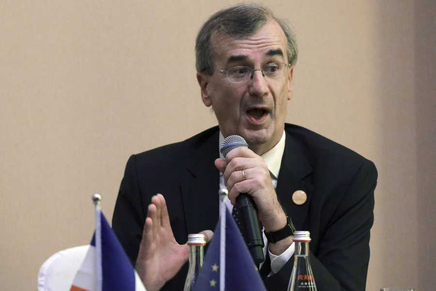 Βιλρουά: «Δεν υπάρχει ύφεση» - Στο επίκεντρο η μάχη κατά του πληθωρισμού