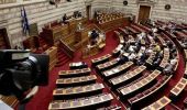 «Πέρασε» το νομοσχέδιο για τις τηλεοπτικές άδειες