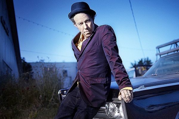 O ιδιαίτερος Tom Waits