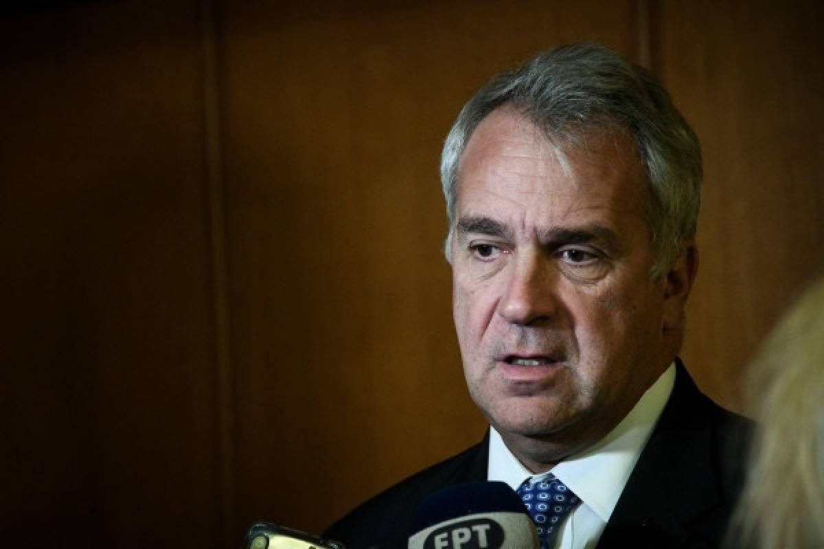 Ανακάλεσε την απόφαση για την «χρυσή» βασιλόπιτα ο Βορίδης