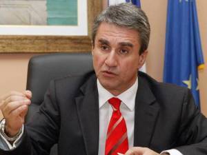 Λοβέρδος: Αλλαγή ηγεσίας, νοοτροπίας, αλλά και... ονόματος στο ΚΙΝΑΛ