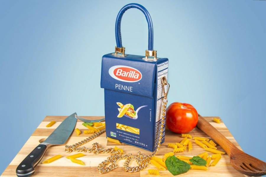 The Pasta Bag: Sold out η viral τσάντα… ζυμαρικών αξίας 199 δολαρίων