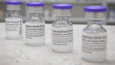 Εμβόλια: Αίτημα έγκρισης για τρίτη δόση καταθέτει η Pfizer