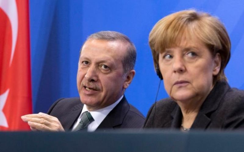 Περιμένοντας το τηλεφώνημα Μέρκελ... για τις προθέσεις του Ερντογάν
