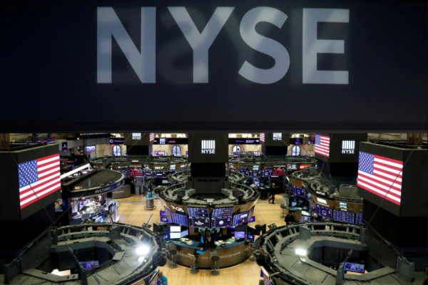 Πτώση στη Wall Street- Έσπασε το σερί κερδών ο Dow
