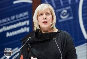Dunja Mijatović: «Η πανδημία διόγκωσε τα προβλήματα στην προστασία δικαιωμάτων»