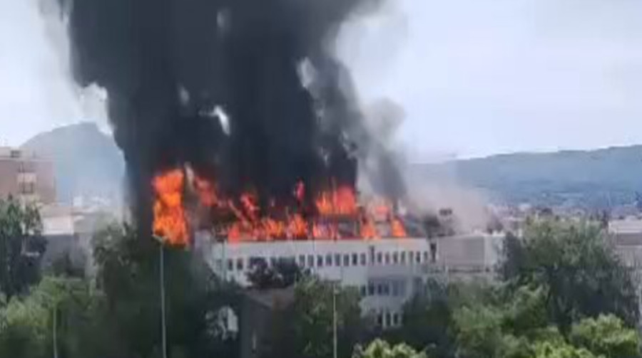 Ιταλία: Πυρκαγιά στο πανεπιστήμιο του Βιτέρμπο – Κατέρρευσε τμήμα της σχολής