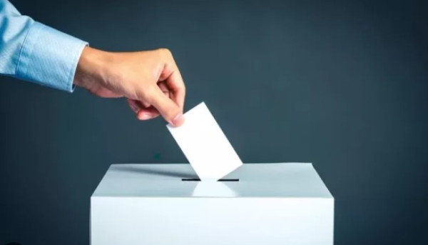 Δημοσκόπηση Opinion Poll: Προβληματίζει η ακρίβεια-Πολιτική συναίνεση για ΠτΔ