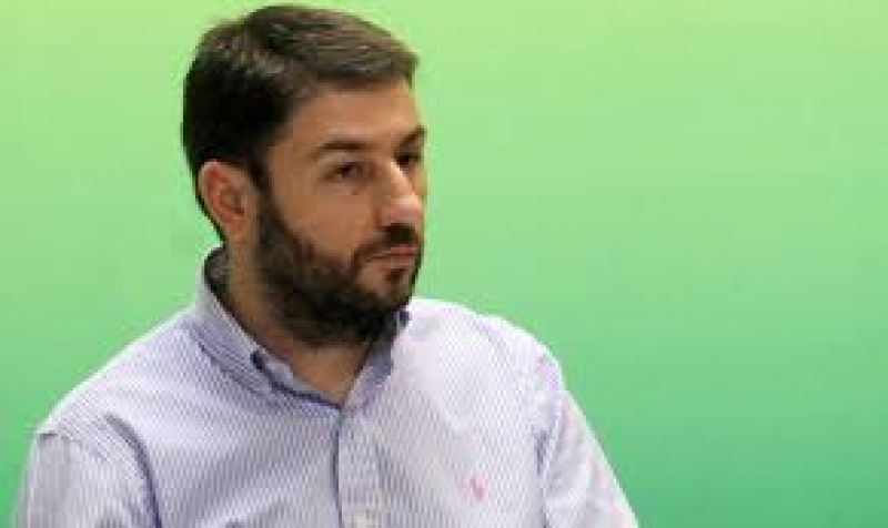 Ν. Ανδρουλάκης: Μήνυμα της νέας γενιάς του ΠΑΣΟΚ στον Γιώργο Παπανδρέου