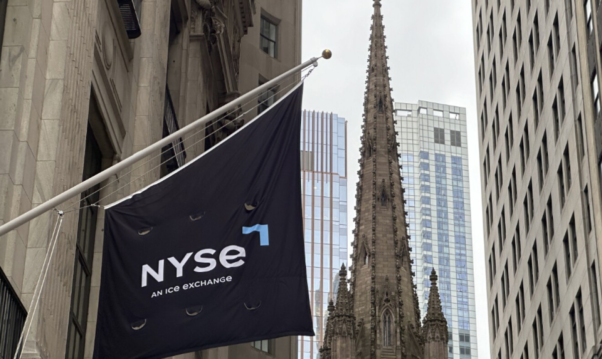 «Ανάχωμα» στα ρεκόρ του S&amp;P 500 και του Nasdaq