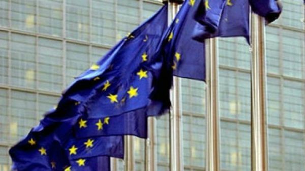 "Αδειάζει" ξανά την Αθήνα η Κομισιόν: "Από το 2015 και «μερικώς» η έξοδος στις αγορές- Δεν μας έδωσαν πλήρη στοιχεία από την αρχή"