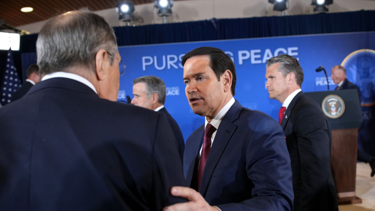 Axios: Ο Πούτιν θέλει εγγυητή την Κίνα - Σε ρόλο κλειδί ο Ρούμπιο