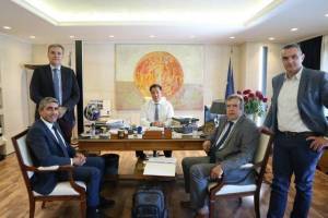 Επέκταση των θετικών μέτρων και στις εποχικές εμπορικές επιχειρήσεις