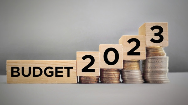 Προσχέδιο Προϋπολογισμού 2023: Οι προβλέψεις με υψηλό δείκτη ρίσκου