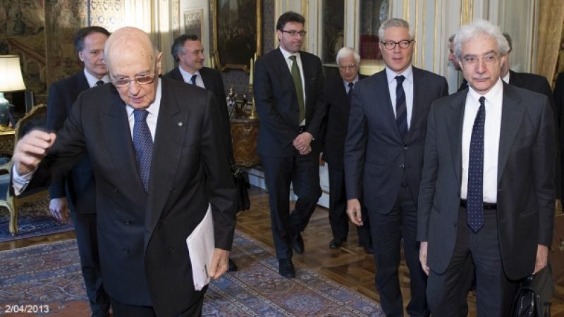 Σε αναζήτηση κυβέρνησης και αντικαταστάτη του Ναπολιτάνο οι Ιταλοί