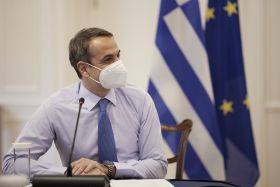 Μητσοτάκης: Κρατάμε ζωντανή τη «φλόγα» του Ελληνισμού