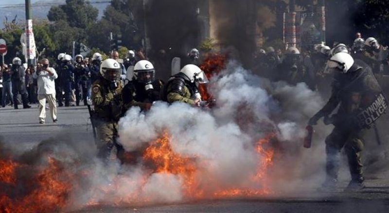 Επεισόδια: Πεδίο μάχης το κέντρο της Αθήνας (βίντεο)