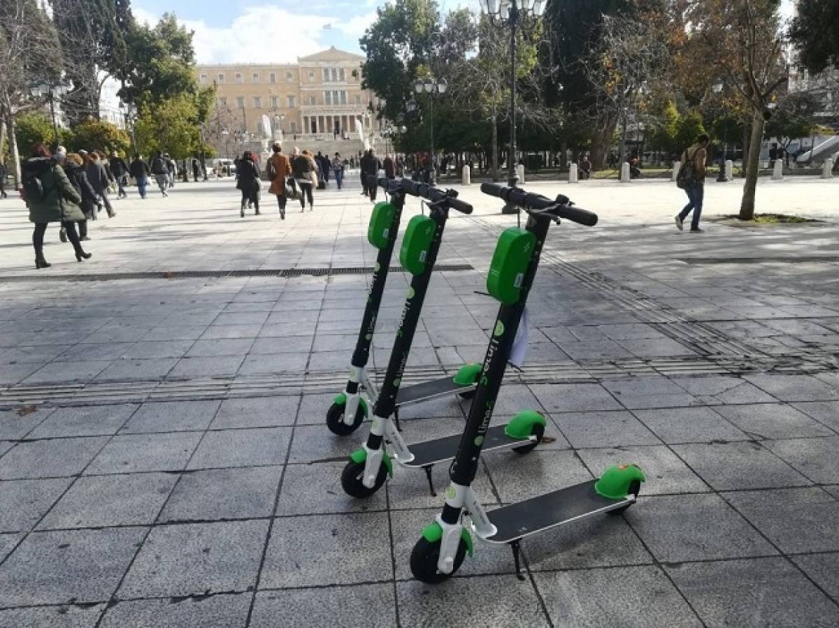 Lime: Τι προτείνει για ασφαλή οδήγηση με τα ηλεκτρικά πατίνια