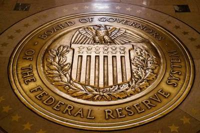 Fed: Αμετάβλητα τα επιτόκια στο μηδέν, για όσο χρειαστεί