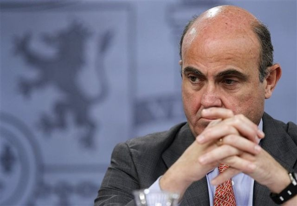 Προειδοποίηση Ντε Γκίντος: Ευάλωτες οι αγορές σε οικονομικούς τριγμούς