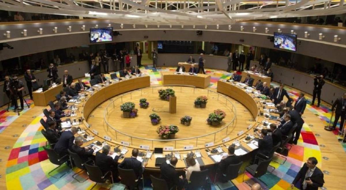 Oι Ευρωπαίοι ενέκριναν τις αποφάσεις Eurogroup για εμβάθυνση της ΟΝΕ
