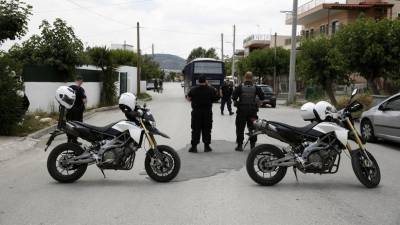 Άγιοι Θεόδωροι: Παραδόθηκαν οι δράστες-Ζητούν συγνώμη απ&#039; όλους τους Έλληνες