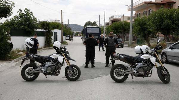 Άγιοι Θεόδωροι: Παραδόθηκαν οι δράστες-Ζητούν συγνώμη απ' όλους τους Έλληνες