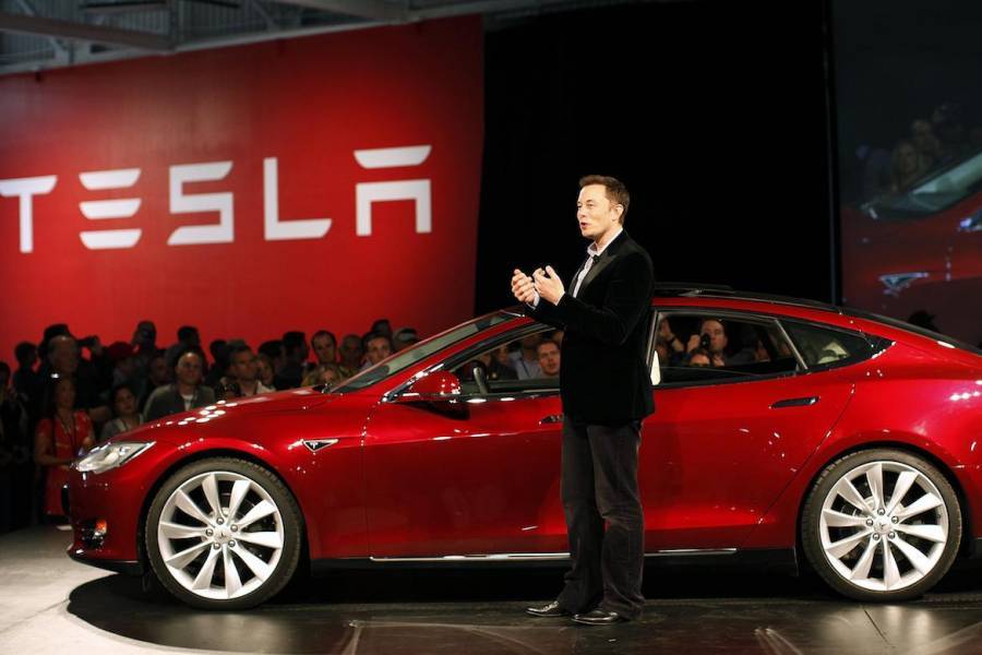 Ο Μασκ δώρισε μετοχές της Tesla σε φιλανθρωπικούς σκοπούς