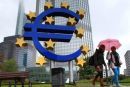 Το ευρώ και η πτώση του στο επίκεντρο αναλύσεων από FT &amp; DW