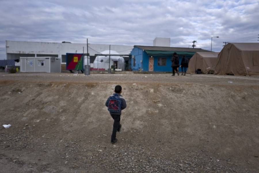 Ασυνόδευτα προσφυγόπουλα: 10 χώρες ενδιαφέρονται για την φιλοξενία τους