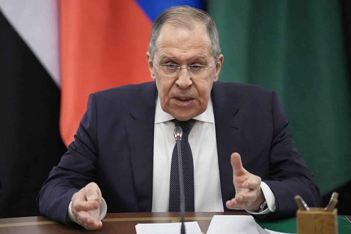 Λαβρόφ για προσχέδιο συμφωνίας: Η Ουκρανία άλλαξε τους όρους