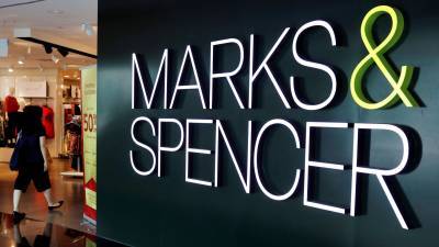 Marks &amp; Spencer: Είναι αισιόδοξη και αναβαθμίζει τις εκτιμήσεις κερδών