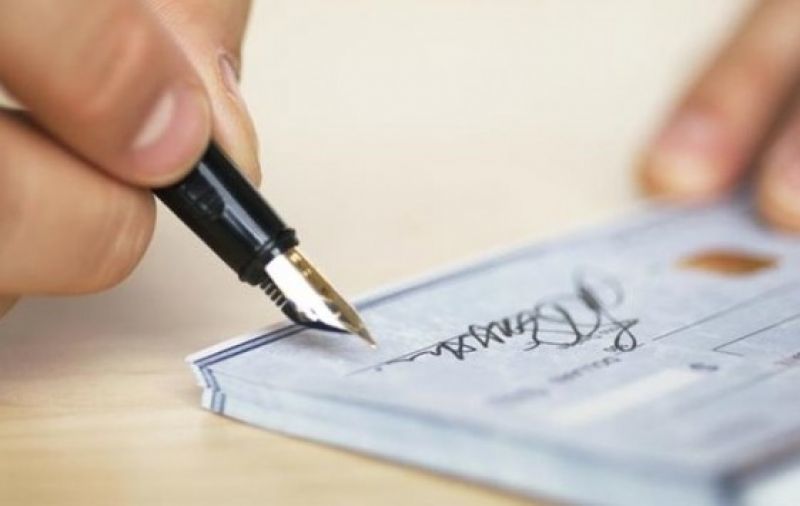 Λιγότερα τα «φέσια» από ακάλυπτες επιταγές και απλήρωτες συναλλαγματικές τον Μάρτιο