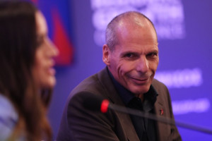 Ο Βαρουφάκης τους ευγνωμονεί…