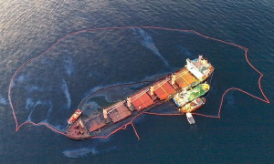 Επανεκκίνηση στο λιμάνι του Γιβραλτάρ, εννέα ημέρες μετά από σύγκρουση