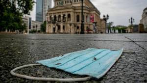 Γερμανία: 7/10 υπέρ του υποχρεωτικού εμβολιασμού κατά του κορονοϊού