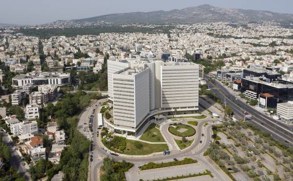 ΟΤΕ: Μπαράζ πακέτων και στο... βάθος η φήμη για αποχώρηση