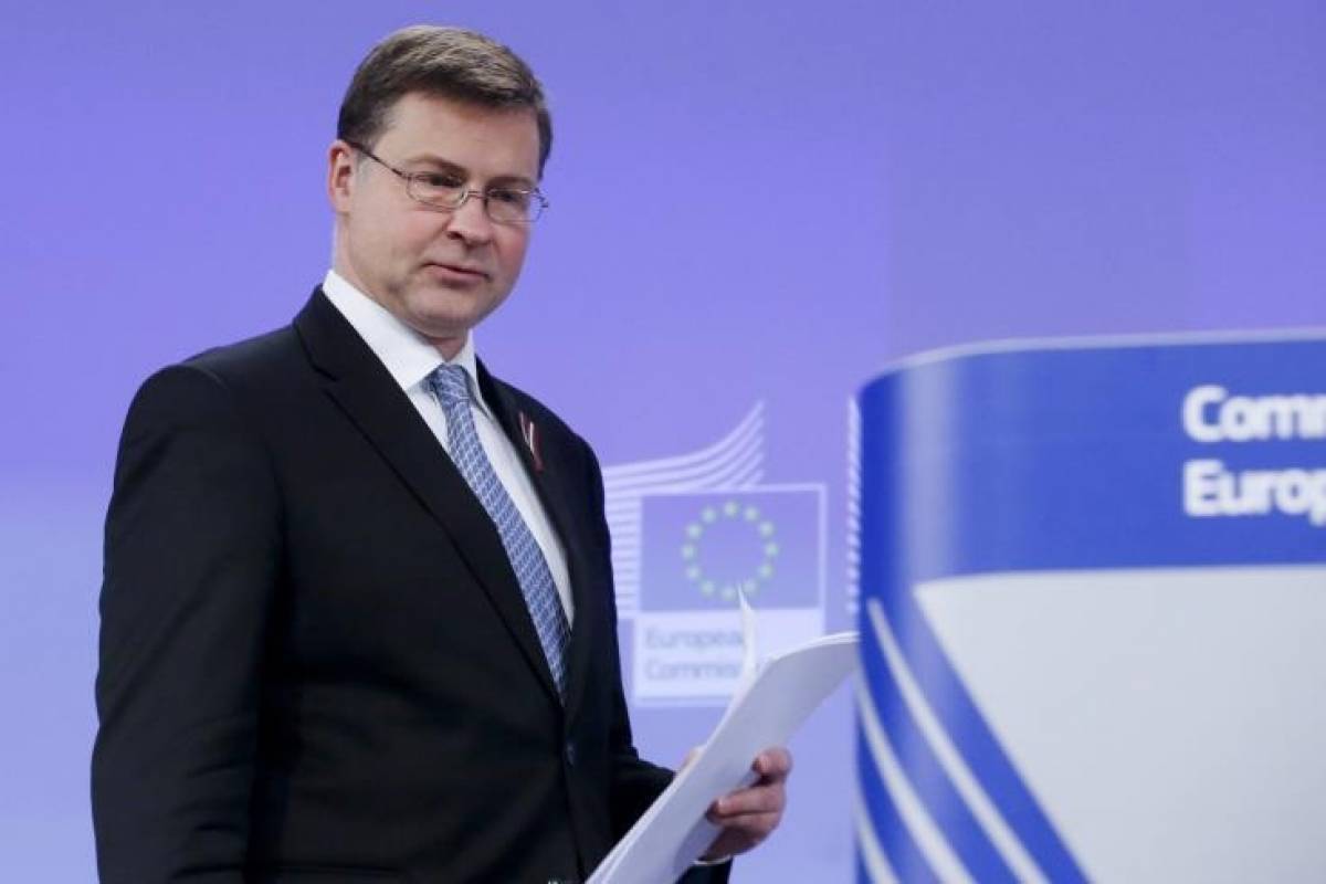 Ντομπρόβσκις: Βελτίωση δημοσίων δαπανών για ανάπτυξη και επενδύσεις