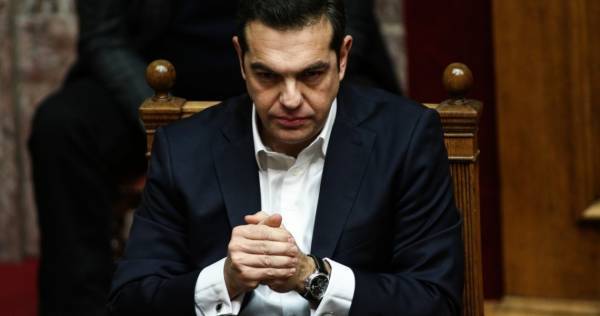Ο Τσίπρας… αγγίζει τους 151 που χρειάζεται στη μετά-Καμμένου εποχή