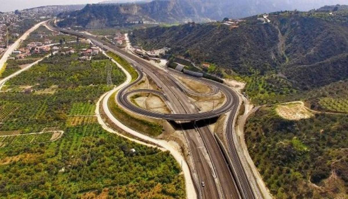 Σε τροχιά υλοποίησης εμβληματικά έργα υποδομών ύψους 8,5 δισ. ευρώ