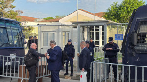 Τέμπη: Διεκόπη για τις 27 Μαΐου η δίκη για τη σιδηροδρομική τραγωδία