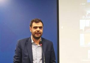 Μαρινάκης για ΣΥΡΙΖΑ: Παραμένουν σταθερά πολιτικοί φιδέμπορες (pics)
