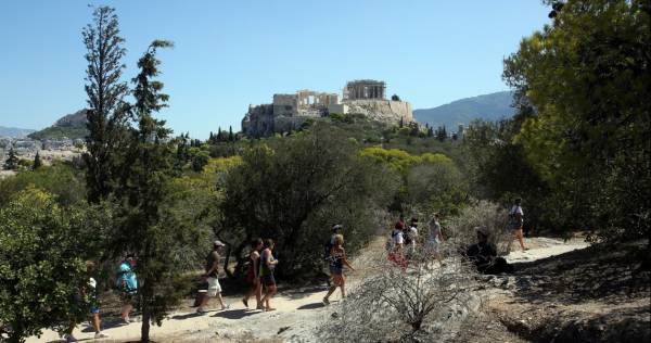 Περίεργη επίθεση αγνώστων στον αρχαιοφύλακα στην Πνύκα!