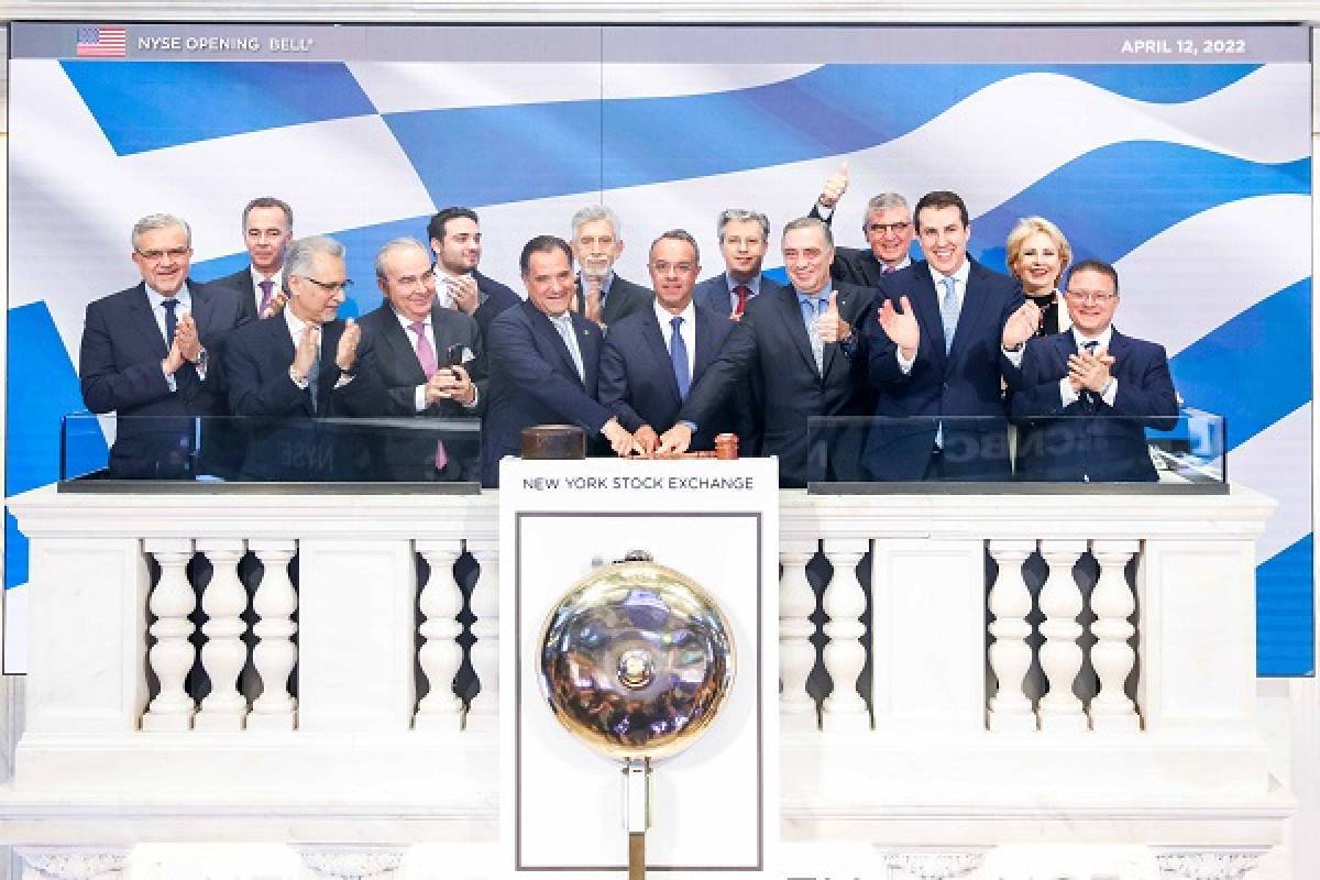 Το καμπανάκι της έναρξης στη Wall Street χτύπησαν Σταϊκούρας-Γεωργιάδης-Τσάκος