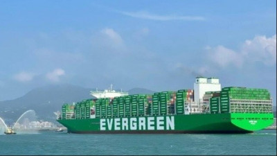 Το μεγαλύτερο containership στον κόσμο παραδόθηκε στην Evergreen