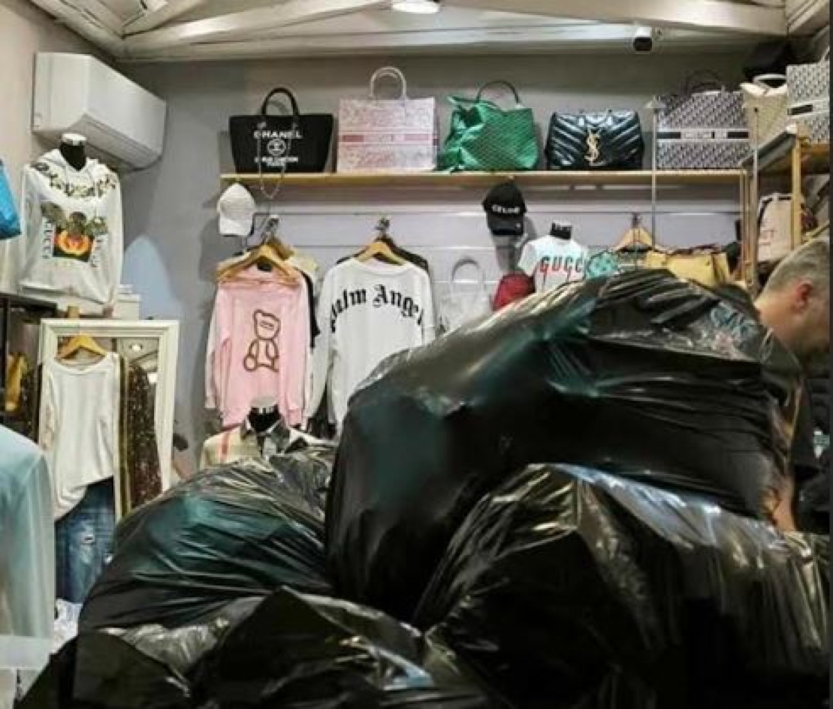 ΔΙΜΕΑ: Κατασχέθηκαν 18.713 τεμάχια απομιμητικών προϊόντων στην Κρήτη-Πρόστιμα ύψους €98.000