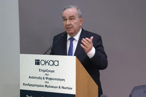 Παπαθανάσης: Δεν χρωστάω- Έχω πληρωμένα ένσημα 35 χρόνια, διπλές εισφορές