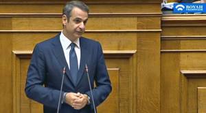 Η μάσκα, οι διαμαρτυρίες του ΣΥΡΙΖΑ και η αντίδραση Μητσοτάκη
